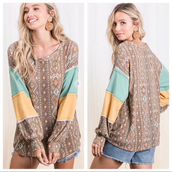 ShopEvelynne Tops - ✨LAST ONE✨Aztec print Fabulous Boxy Top